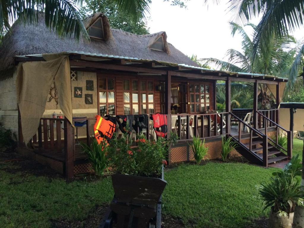 Coras'S Place Bacalar Buitenkant foto