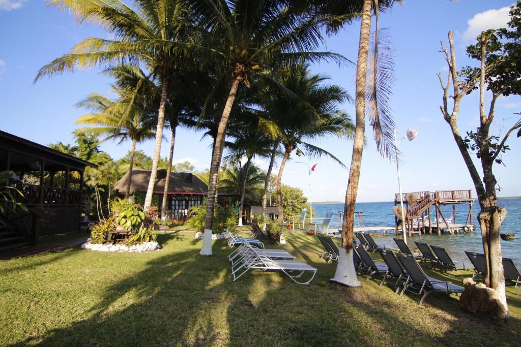 Coras'S Place Bacalar Buitenkant foto